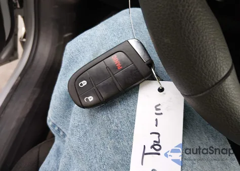 2021 Jeep Renegade Sport Fwd z USA, uszkodzony, nr VIN ZACNJCAB1MPM93821